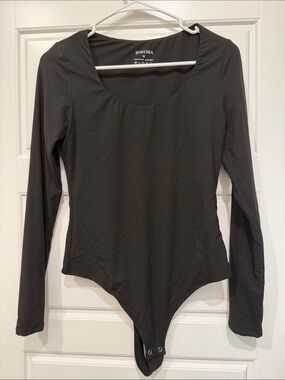 ReoRia Black Long-Sleeve Scoop Neck Bodysuit